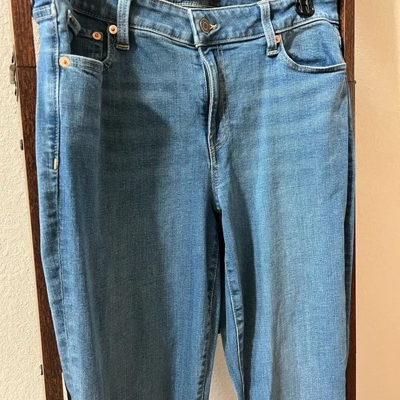 GAP Women's Classic Straight Leg Blue Jeans - 12/31R - Picture 5 of 8